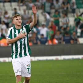 Galatasaray, Burak Kapacak'ın peşine düştü