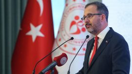 Bakan Kasapoğlu'ndan Golbol Kadın Milli Takımı'na tebrik