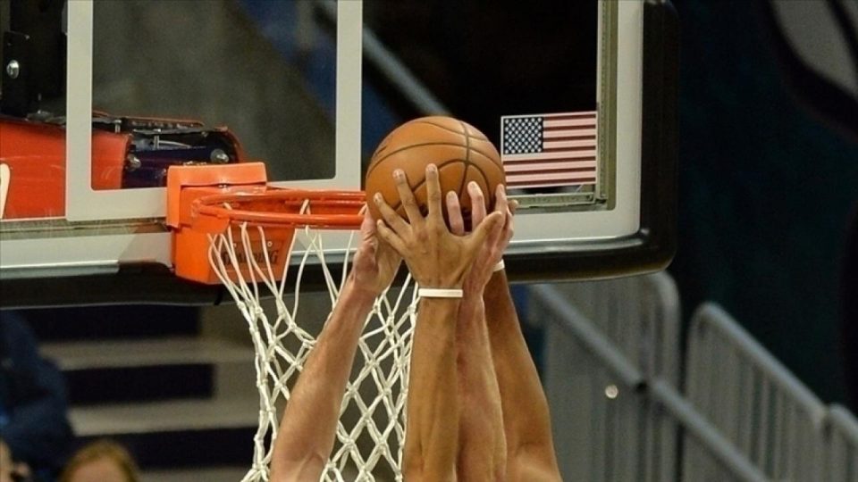 NBA’de Heat ve Suns serilerinde öne geçti