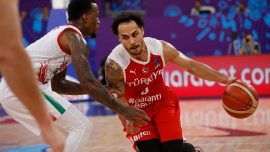 Shane Larkin Avrupa Şampiyonası'na devam edemeyecek
