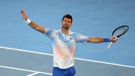 Avustralya Açık'ta Novak Djokovic zorlanmadan yarı finalde